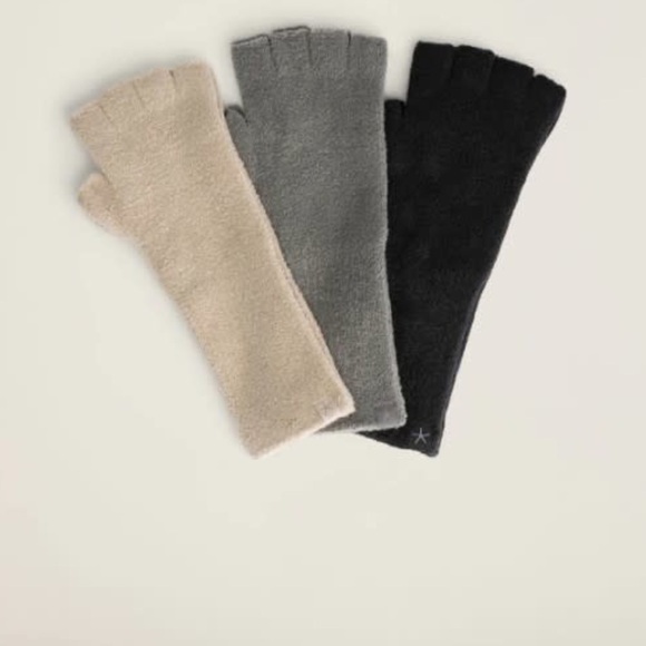 Barefoot Dreams CozyChic Lite Fingerless Gloves One Size - Graphite, blush pink - Picture 4 of 5